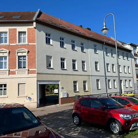 Apartment „lucy“ 5 Personen, Zentrale Lage, Parkplatz Dessau-Rosslau