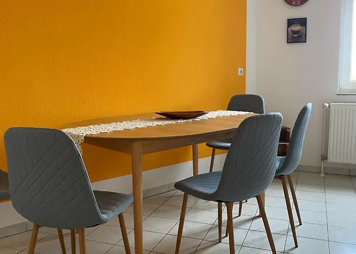 „lucy“ 5 Personen, Zentrale Lage, Parkplatz Dessau-Rosslau